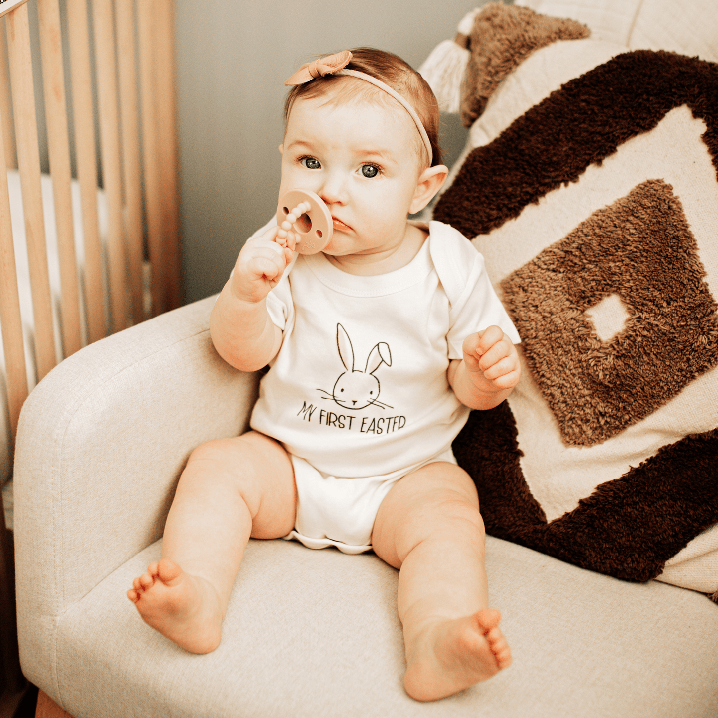 Baby graphic bodysuit set | spring 4 pack + 1 free finn + emma